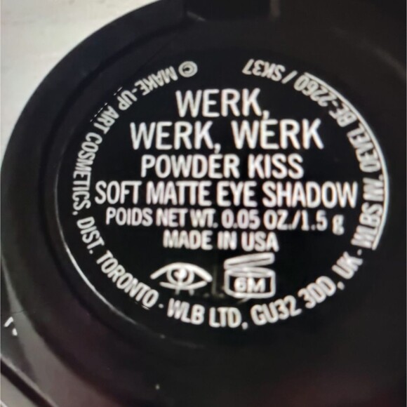 NEW M.A.C. Cosmetic Eye Shadow Matte Werk, Werk, Werk - Picture 4 of 9